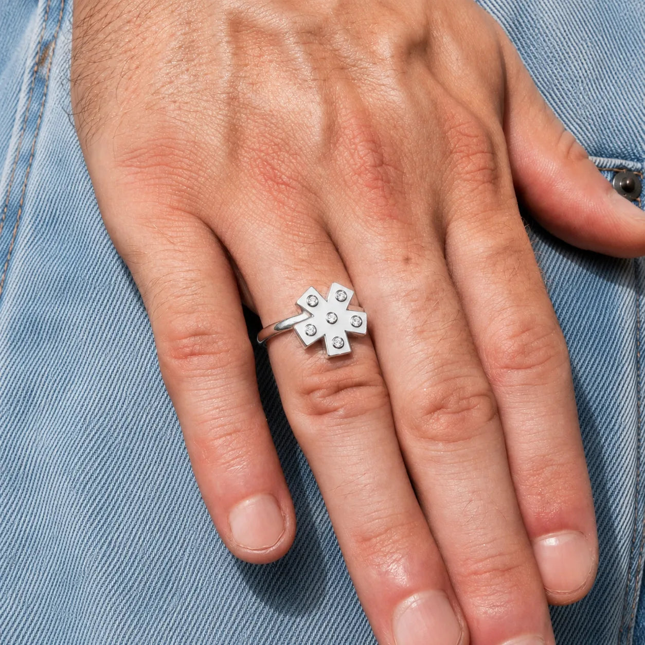 ICONIC* Ring